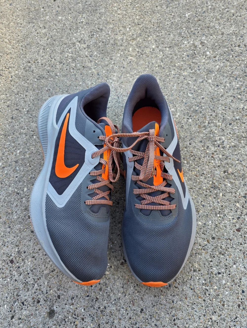 Nike Downshifter Sneaker Men Size 9.5